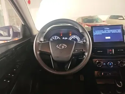 Hyundai Elantra 2019, 28500 км, за 5194.08 USD - фото 11