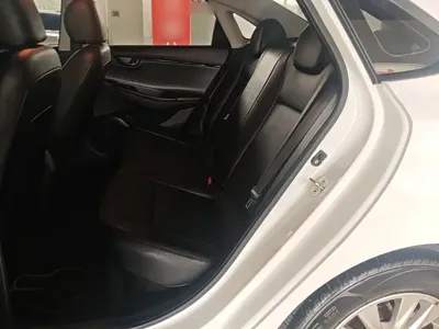 Hyundai Elantra 2019, 28500 км, за 5194.08 USD - фото 17