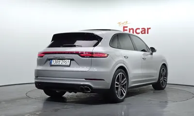 Porsche Cayenne 2022, 52124 км, за 70366.69 USD