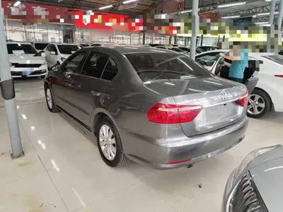 Volkswagen Lavida 2014, 138900 км, за 3079.46 USD