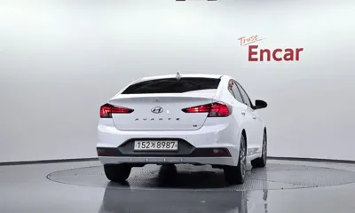 Hyundai Avante 2020, 97325 км, за 6830.61 USD