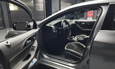 Infiniti Q30 2018, 69804 км, за 7862.57 USD - фото 10