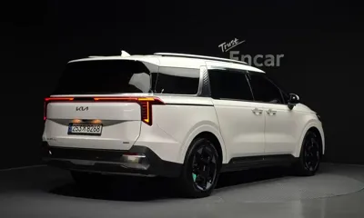 Kia Canival 2025, 18666 км, за 24832.6 USD