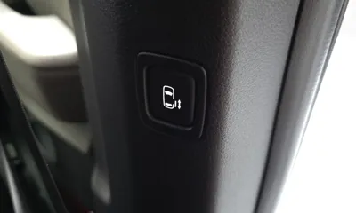 Kia Canival 2025, 18666 км, за 24832.6 USD - фото 29