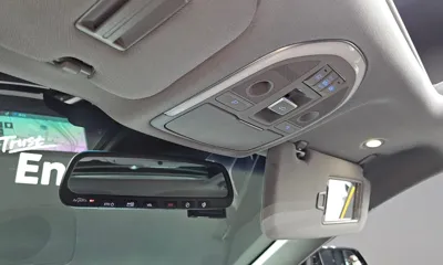 Hyundai Genesis 2016, 124643 км, за 8993.04 USD - фото 18