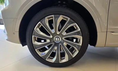 Bentley Bentayga 2025, 9754 км, за 237859.24 USD