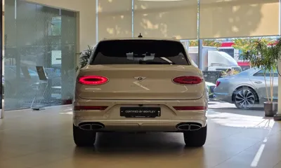 Bentley Bentayga 2025, 9754 км, за 237859.24 USD