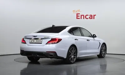Genesis G70 2018, 113157 км, за 12344.79 USD