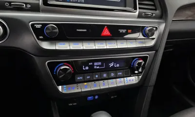 Hyundai Sonata 2019, 41666 км, за 9783.19 USD - фото 17