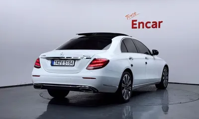 Mercedes-Benz E-Class 2017, 96380 км, за 17876.87 USD