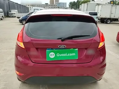 Ford Fiesta 2015, 31800 км, за 2740.57 USD - фото 6