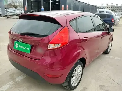 Ford Fiesta 2015, 31800 км, за 2740.57 USD - фото 7