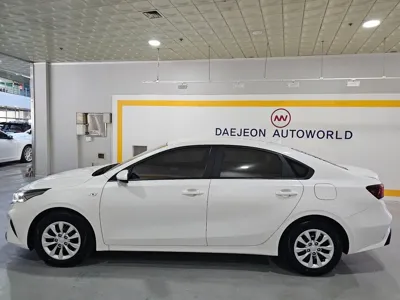 Kia K3 2023, 20850 км, за 11571.21 USD - фото 4