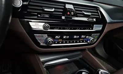 BMW 5-Series 2023, 109347 км, за 27221.67 USD - фото 16