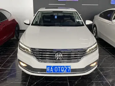 Volkswagen Lavida 2021, 80000 км, за 7914.13 USD