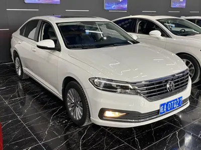 Volkswagen Lavida 2021, 80000 км, за 7914.13 USD
