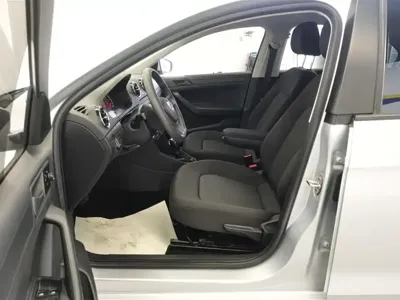 Volkswagen Jetta 2019, 51000 км, за 5856.27 USD - фото 9