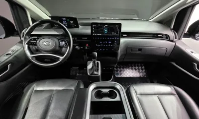 Hyundai Staria 2023, 119796 км, за 13418.84 USD - фото 7