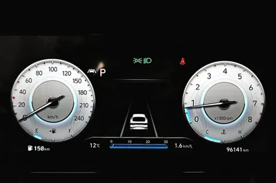 Hyundai Avante 2021, 96141 км, за 9237.58 USD - фото 16