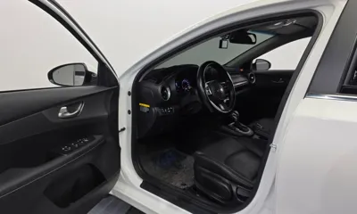 Kia K3 2019, 82065 км, за 8131.68 USD - фото 10