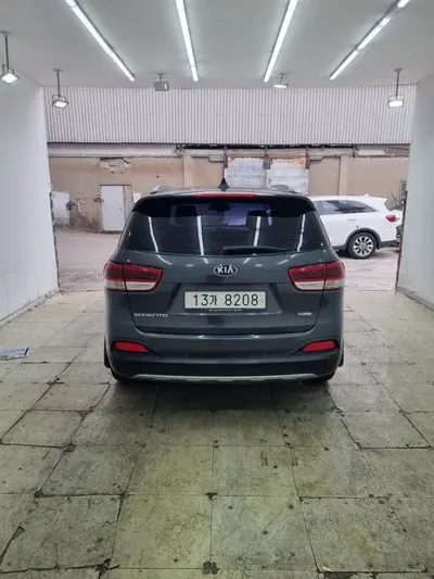 Kia Sorento 2015, 153391 км, за 7741.35 USD