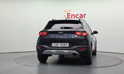 Kia Stonic 2018, 91784 км, за 8467.9 USD