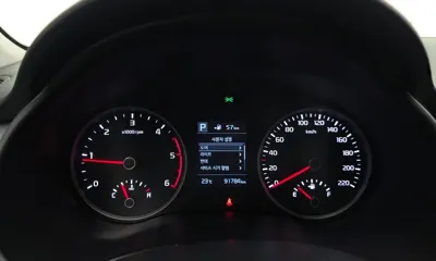Kia Stonic 2018, 91784 км, за 8467.9 USD - фото 8