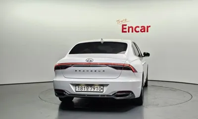Hyundai Grandeur 2020, 80267 км, за 13913.17 USD