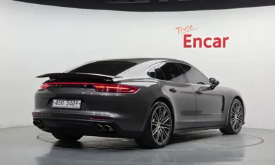 Porsche Panamera 2017, 191651 км, за 40698.44 USD
