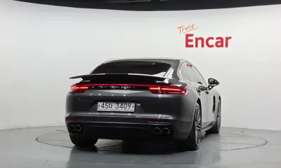 Porsche Panamera 2017, 191651 км, за 40698.44 USD