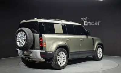 Land Rover Defender 2022, 97873 км, за 39617.52 USD