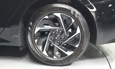 Kia K5 2024, 14768 км, за 18314.3 USD