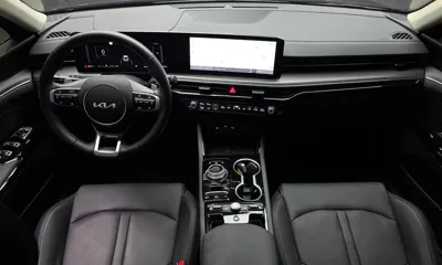 Kia K5 2024, 14768 км, за 18314.3 USD - фото 7