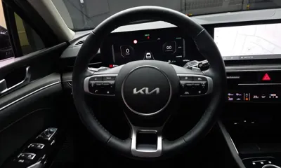 Kia K5 2024, 14768 км, за 18314.3 USD - фото 13