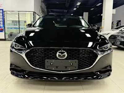 Mazda 3 Axela 2022, 42000 км, за 14056.4 USD