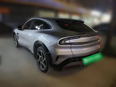 Xiaomi Auto YU7 2025, 4000 км, за 36652 USD - фото 4