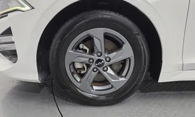 Kia K5 2022, 86588 км, за 10378.35 USD