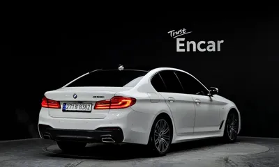BMW 5-Series 2019, 59910 км, за 21136.44 USD