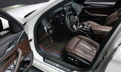 BMW 5-Series 2019, 59910 км, за 21136.44 USD - фото 11
