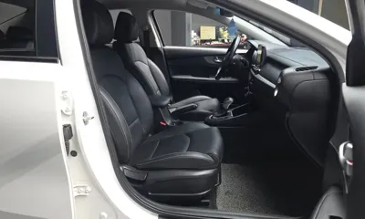 Kia K3 2019, 91125 км, за 8450.88 USD - фото 11
