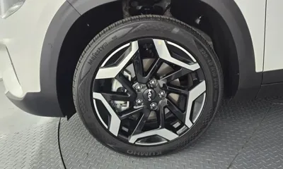 Kia Seltos 2025, 9130 км, за 19339.71 USD
