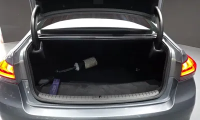 Hyundai Genesis 2015, 57217 км, за 8993.04 USD - фото 20