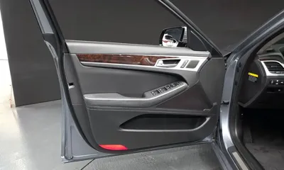 Hyundai Genesis 2015, 57217 км, за 8993.04 USD - фото 24