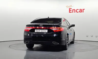 Hyundai Grandeur 2012, 163301 км, за 2992.46 USD