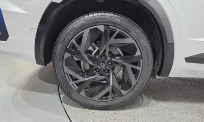 Renault-KoreaSamsung Grand Koleos 2025, 27596 км, за 22013.04 USD