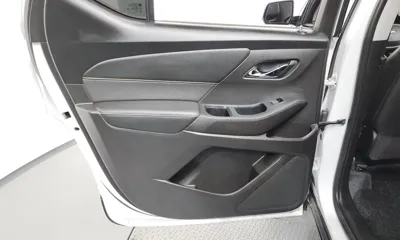 ChevroletGMDaewoo Traverse 2021, 92119 км, за 12295.09 USD - фото 25