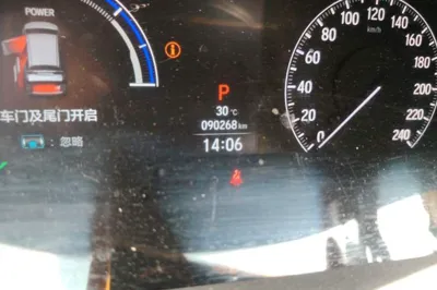 Honda Odyssey 2022, 90300 км, за 21824 USD - фото 11