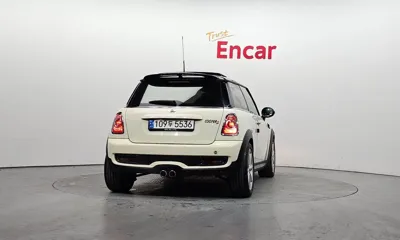 MINI Cooper 2013, 198567 км, за 1975.55 USD