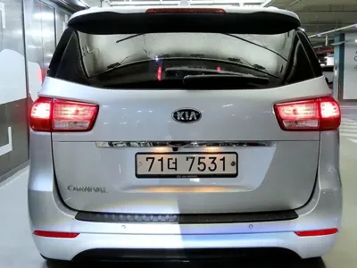 Kia Canival 2015, 106820 км, за 4957.7 USD
