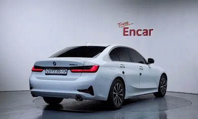 BMW 3-Series 2019, 83623 км, за 16279.38 USD